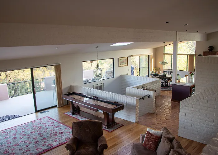 Open Style With Magnificent Views! Casa vacanze
