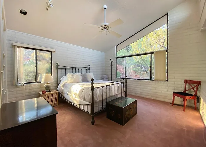 Open Style With Magnificent Views! Sedona