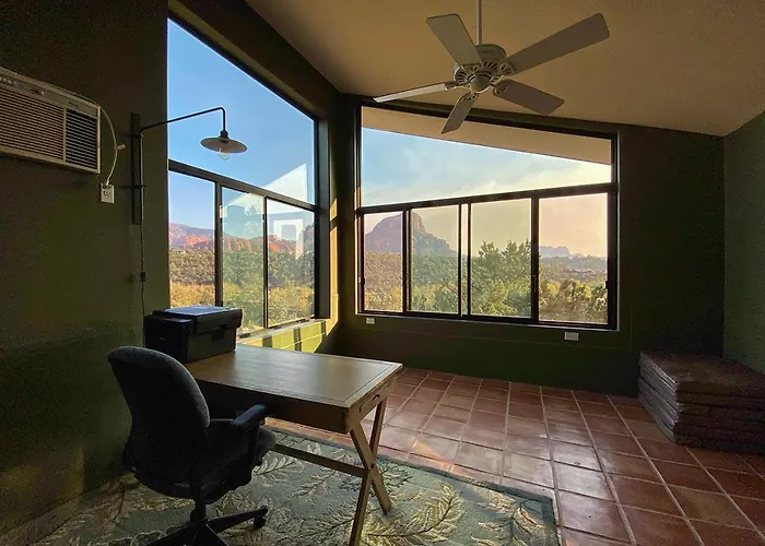 Open Style With Magnificent Views! Sedona